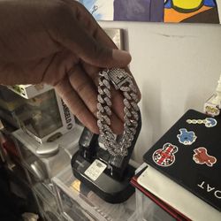 Cuban bracelet 18in