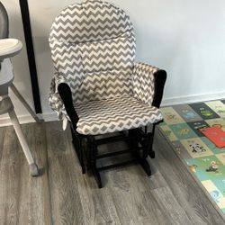 Rocking Chair 