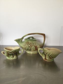McCoy -green acorn pine needle tea set