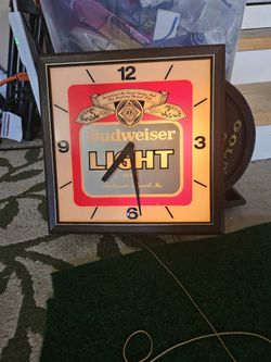 Budweiser Light Clock/Light