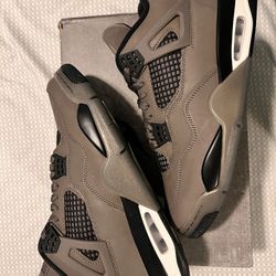 Air Jordan 4 Retro Cave Stone