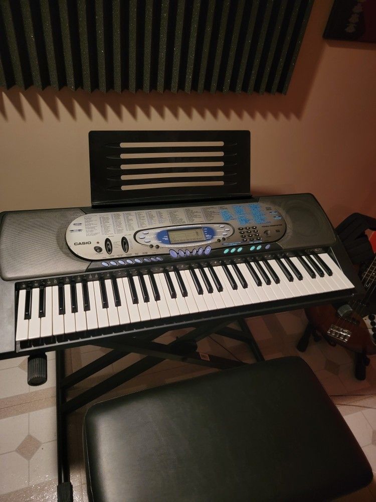 CASIO DIGITAL KEYBOARD with KEYBOARD STAND and GIG BAG (Great Condition)