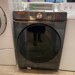 Samsung 5.0 cu. ft. Extra Large Capacity Smart Front Load Washer & Super Speed Wash & Steam 