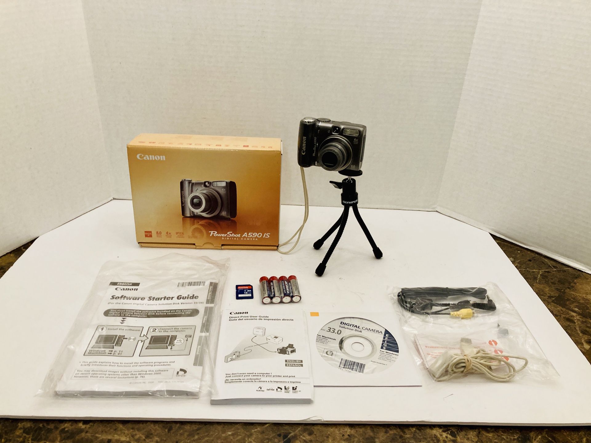Canon Powershot A590 IS Digital Camera Bundle Kit
