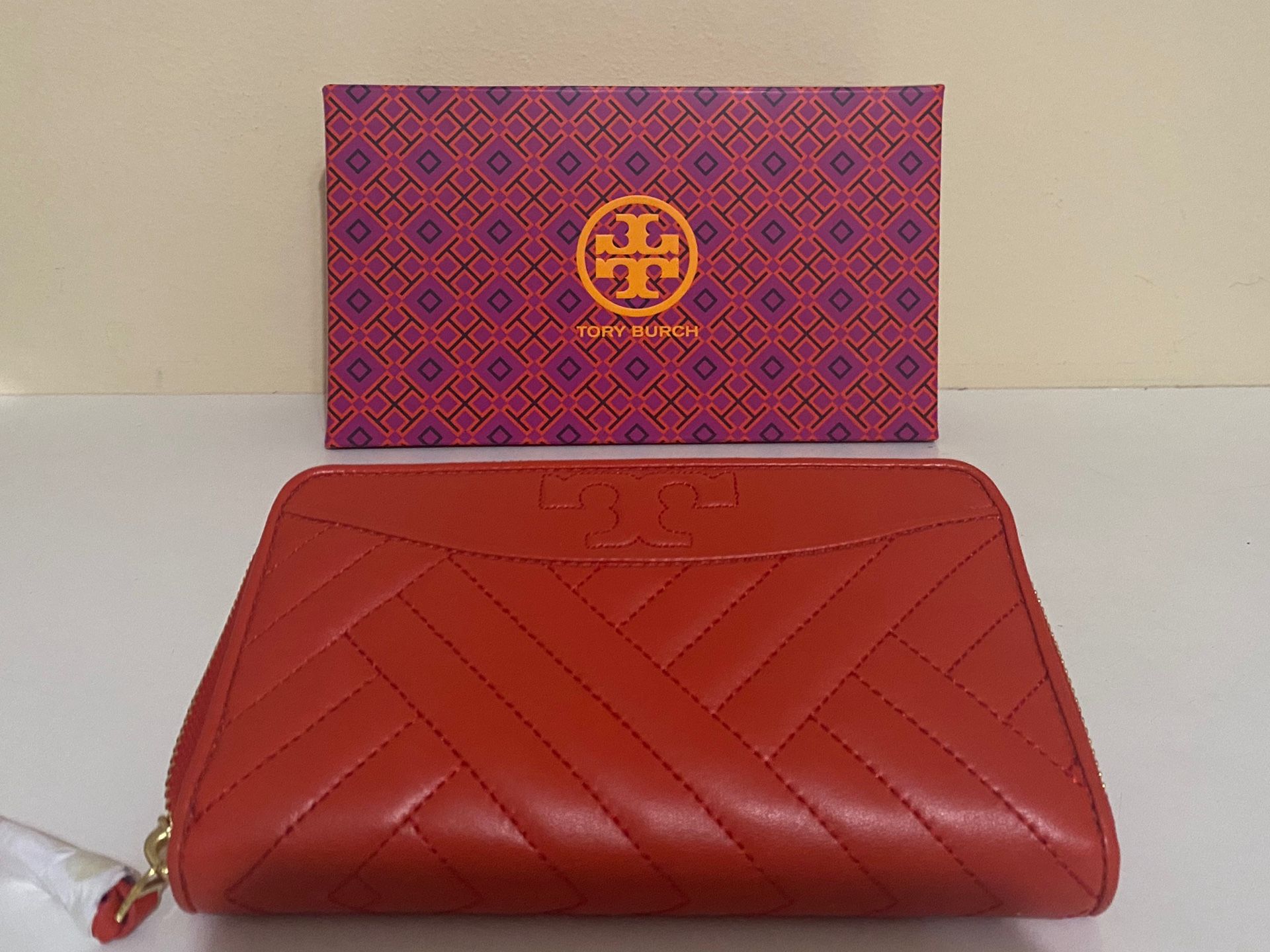 Tory Burch, NEW!! ALEXA ZIP WALLET