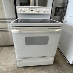 GE 30 INCH SMOOTH TOP ELECTRIC RANGE