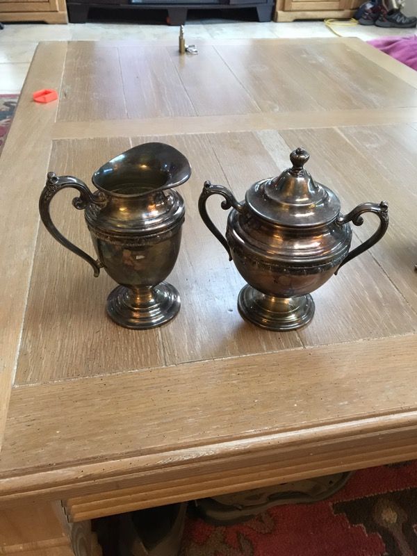 Rogers & Bro 1703 1930's Silver played sugar bowl and creamer