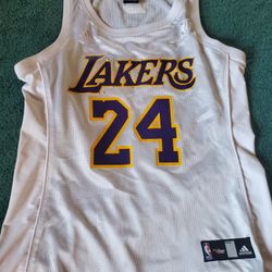 Kobe Bryant Jersey Size Small