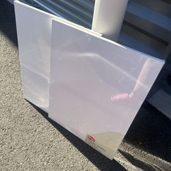 Bundle of 2 art canvases 