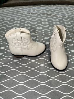 Cat & Jack toddler girl boots