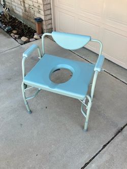 Heavy duty drop-arm commode