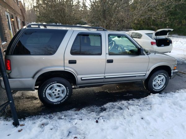 2002 Chevy Blazer 4 Door Ls 4 Wheel Drive Looks Brand New No Rust At All For Sale In Cleveland Oh Offerup