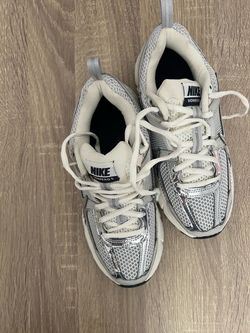 NIKE VOMERO