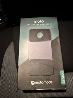 Moto Insta-Share Projector