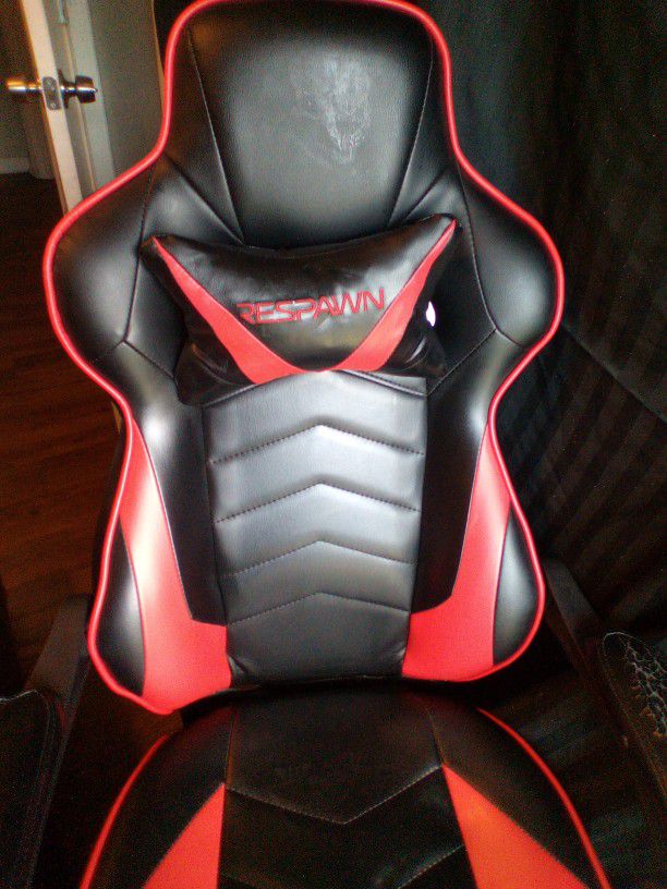 Used Respawn Gaming Chair Red