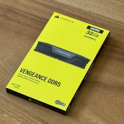 CORSAIR VENGEANCE DDR5 RAM 32GB (2x16GB) 5600MHz CL36-36-36-76