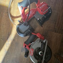 Milwaukee M12 Bend Saw And Cicular Used