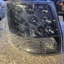 07 -13 Mitsubishi Outlander Tail Light DRIVER REAR