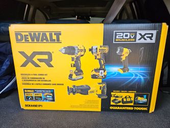 NUEVO DEWALT XR COMBO KIT