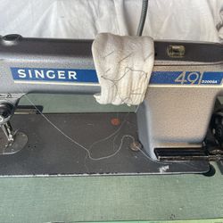 Singer Sewing Machine
