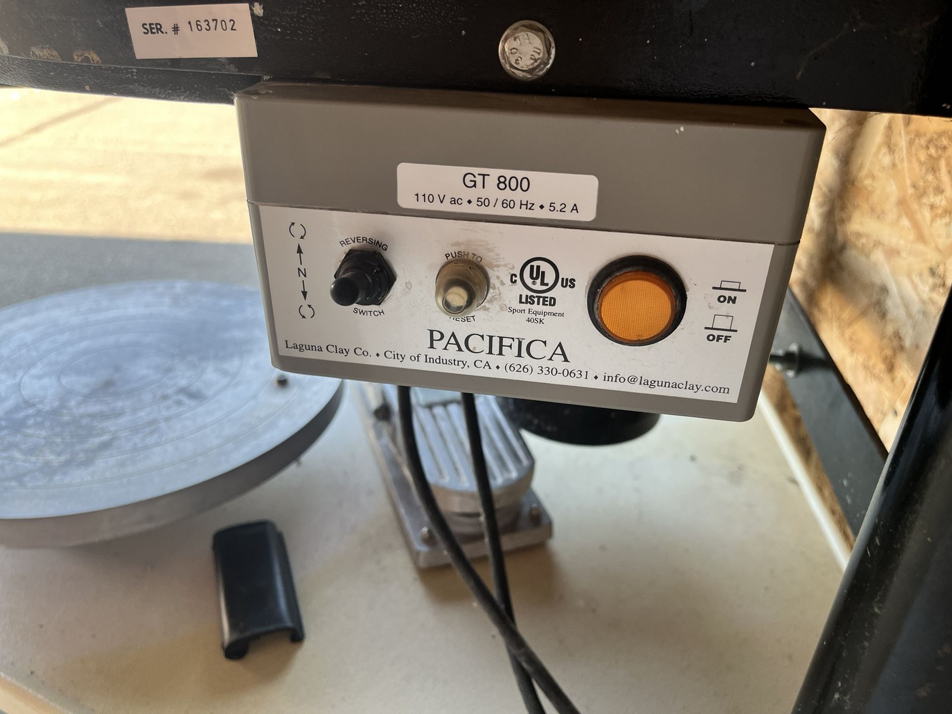 GT 800 Pacifica Potters Wheel With Bats