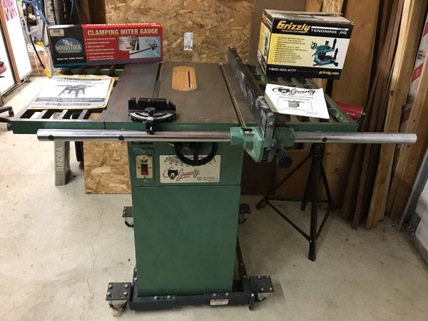 Grizzly 10” Table Saw (G1022) for Sale in Snohomish, WA