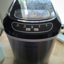 Magic Chef Portable Ice Maker 