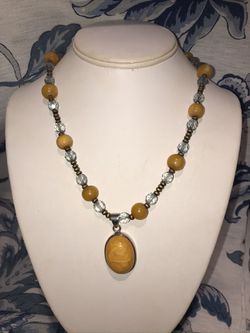 Yellow amber pendant