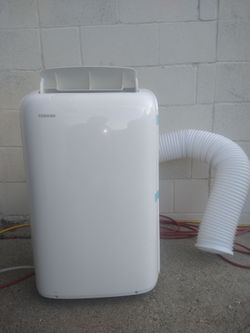 Portable AC - Like New - Toshiba