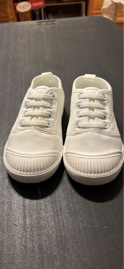 Brand new pairs of shoes 👞, size S for kids kids
