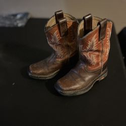 Boys ARIAT BOOTS