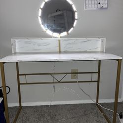 Vanity With Lighted Mirror 