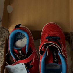 New Rebok Shoes Boys 