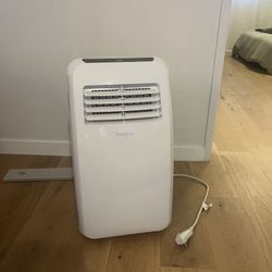 Portable AC Unit Used For One Month Only