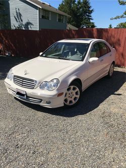 2005 Mercedes C240 122k Miles - Mechanic Special - Needs Engine Repair - $1,600 (Bellevue)
