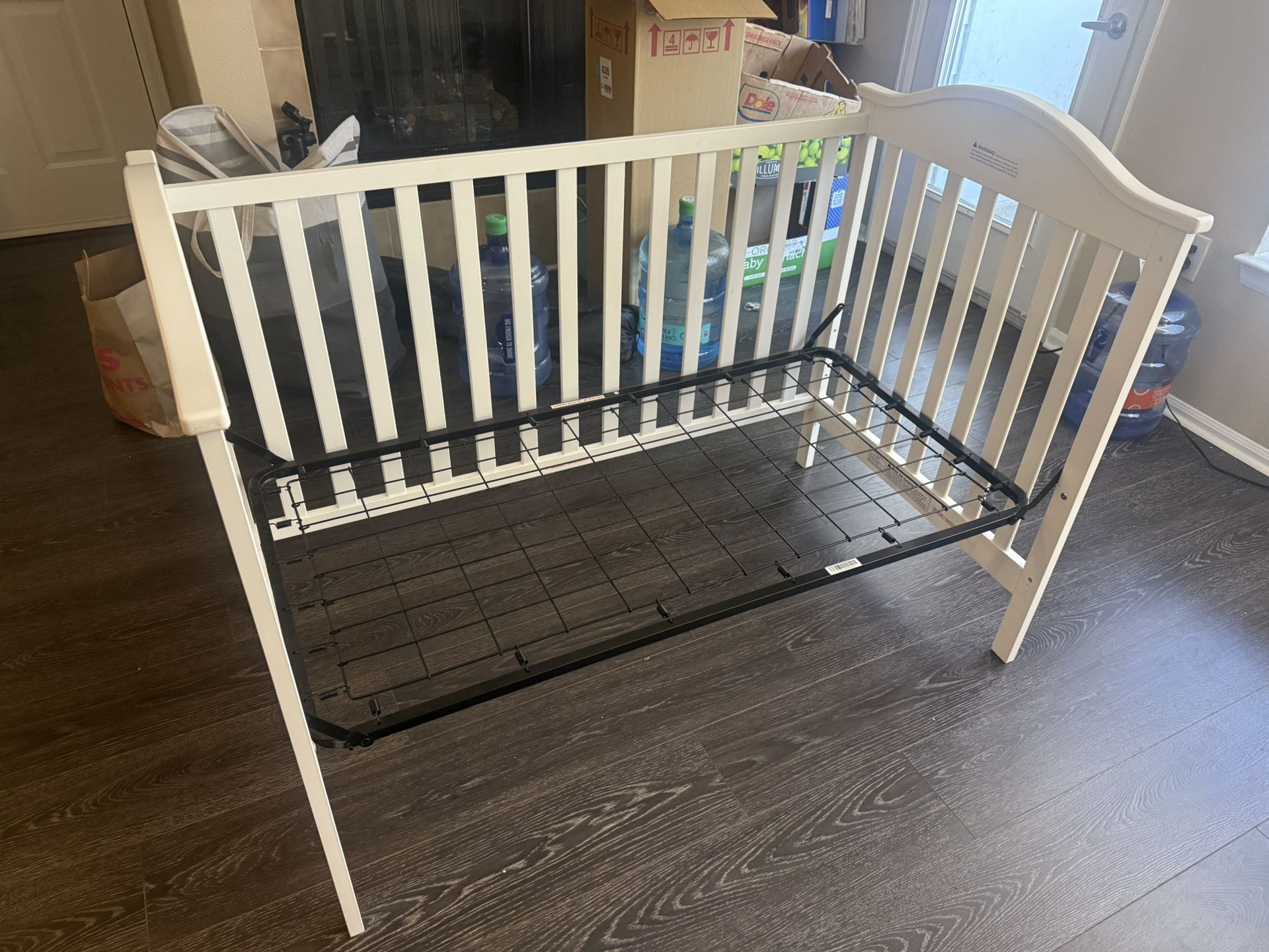 🌟 Convertible Baby Crib / Toddler Bed – Excellent Condition! 🌟