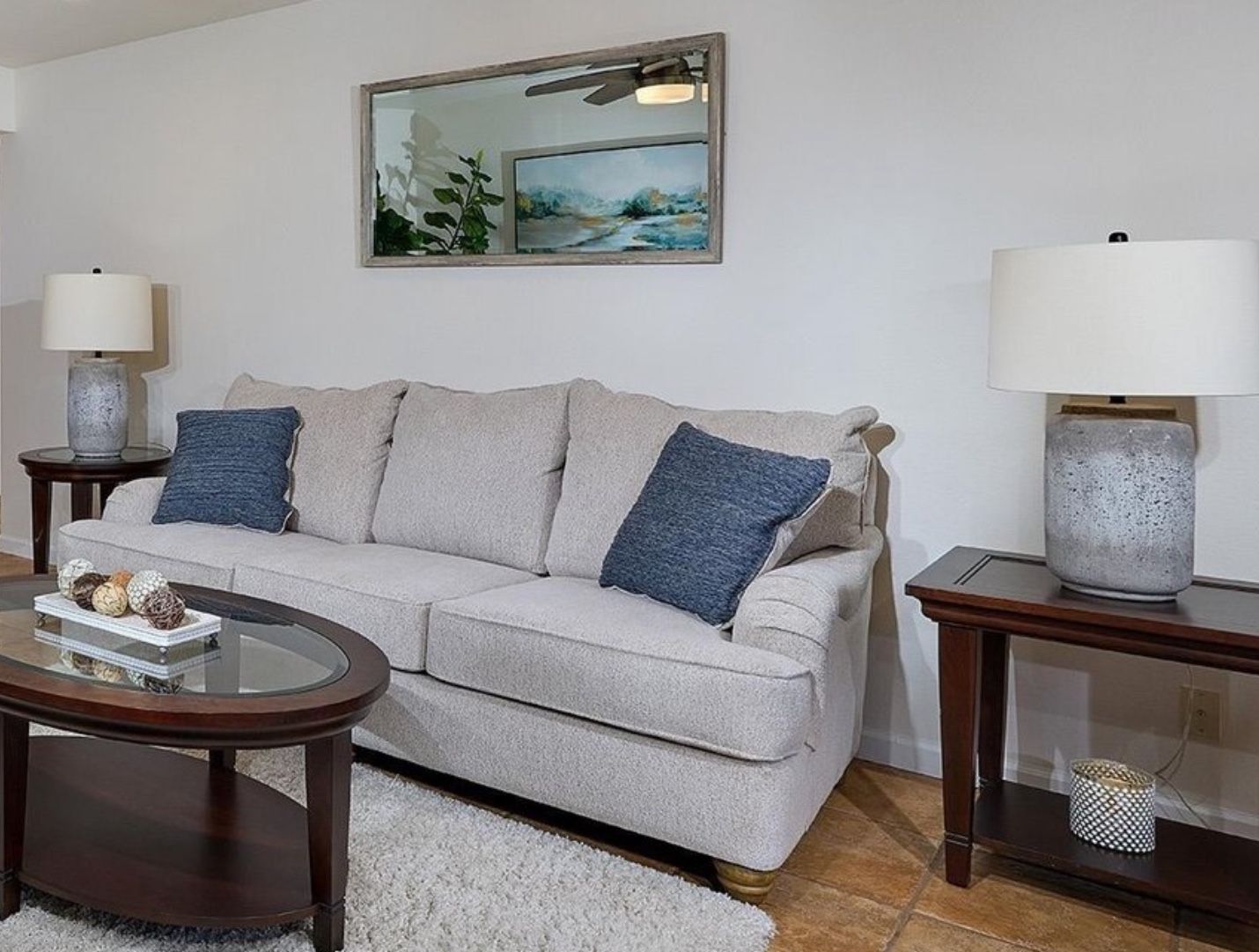 Couch/ Sofa Like New Condition 