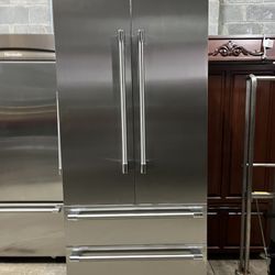 3 Month Old Thermador Refer 