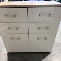 Dania Furniture Dresser