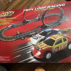Fast lane twin Loop racing cars set