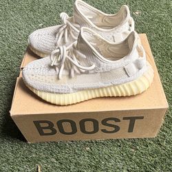 Adidas Yeezy Boost 350 V2 Yecheil Women’s Size 5