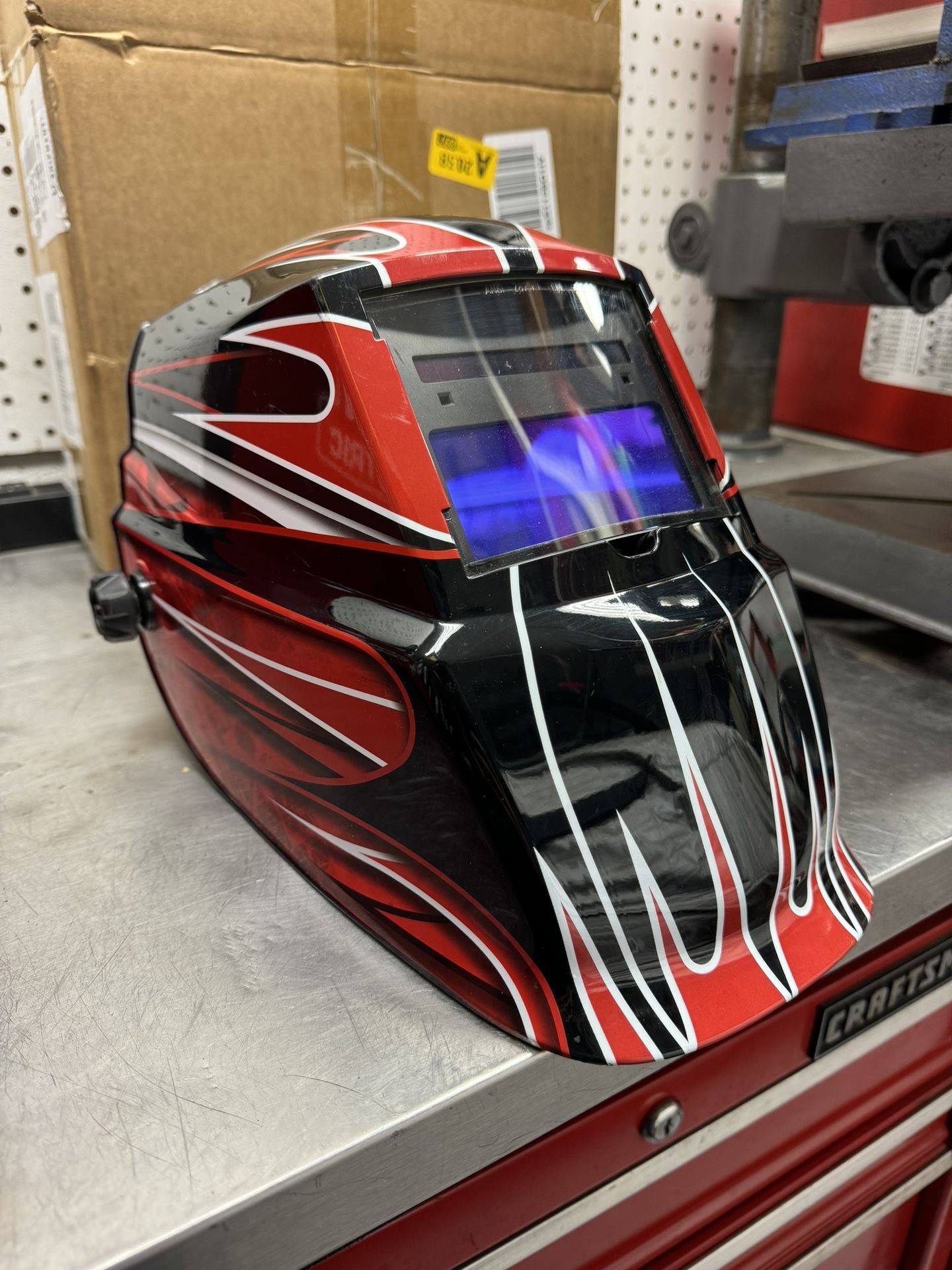 Lincoln Auto Darkening Welding Helmet 