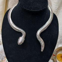 Snake Necklace 