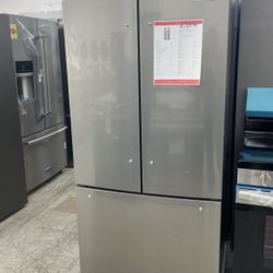 Refrigerator 30” French Door 17 Cu Ft Capacity 