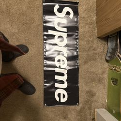 supreme banner