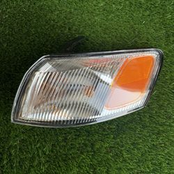 Toyota Camry Headlight Driver Side For 97-99