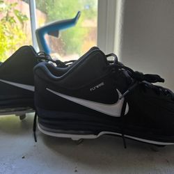 Nike baseball cleats size 11 1/2