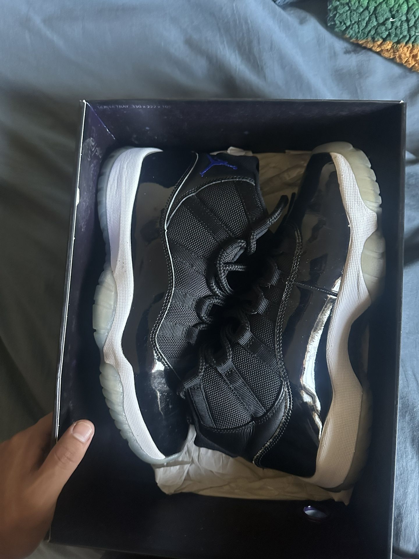 Jordan 11 Space Jam 
