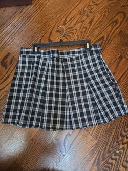 Black Plaid Pleated Mini Skirt