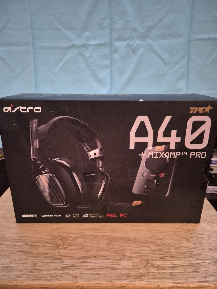 PS4 - Astro A40 + MixAmp Pro Headset 